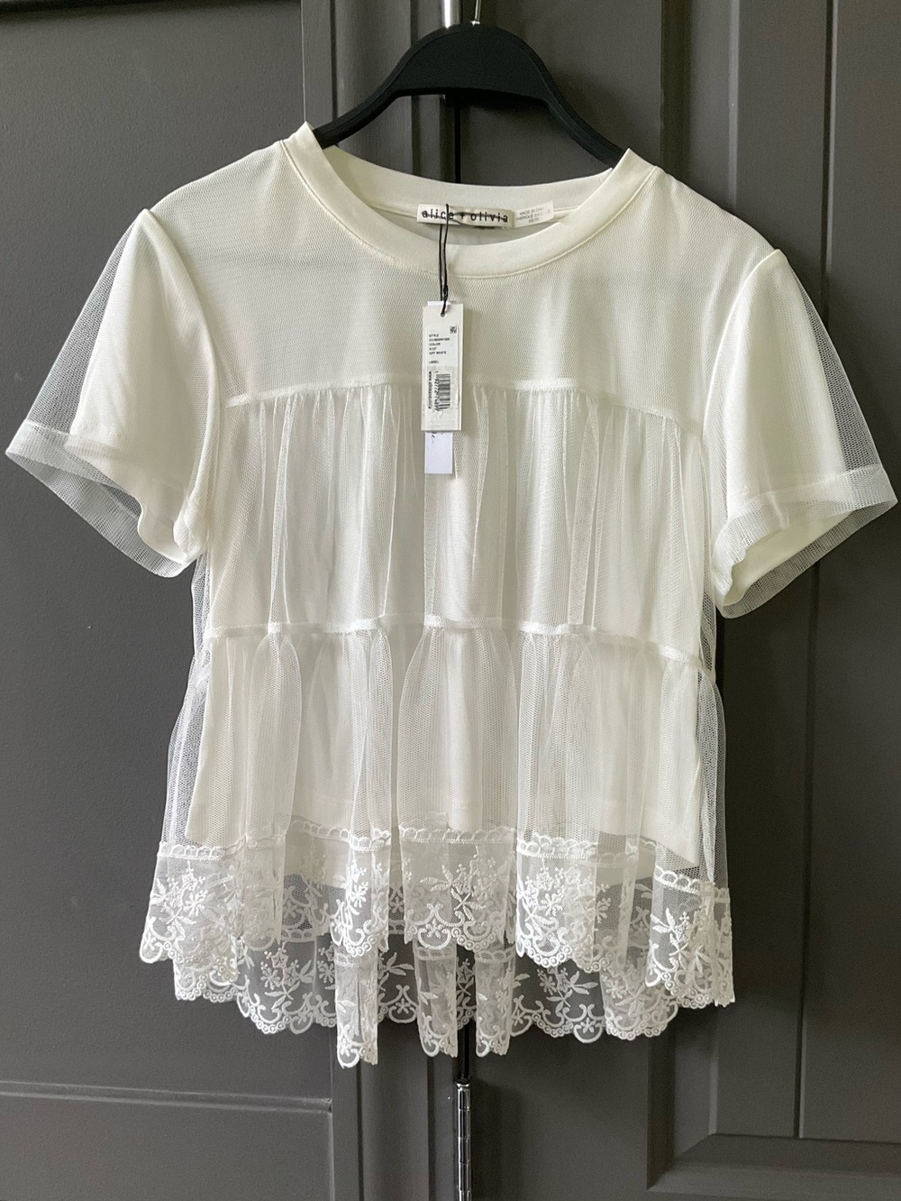 Alice + Olivia Dreema Lace-Tiered Short Sleeve Top